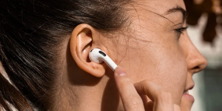 rs 119 wireless earbuds for gaming thespark shop